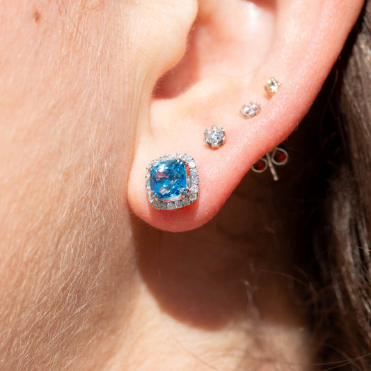 Bloom Diamantørepynt i Hvitt Gull - 0.30ct tw/si Diamanter - 2.10ct Blå Topas - 14kt Gull (585)