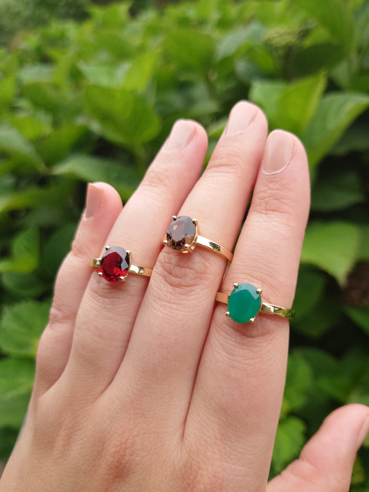 Oda Gullring med Rød Granat