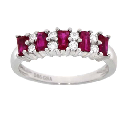 Diamantring med rubin i hvitt gull, 0.21CT TWSI - Diamanthuset