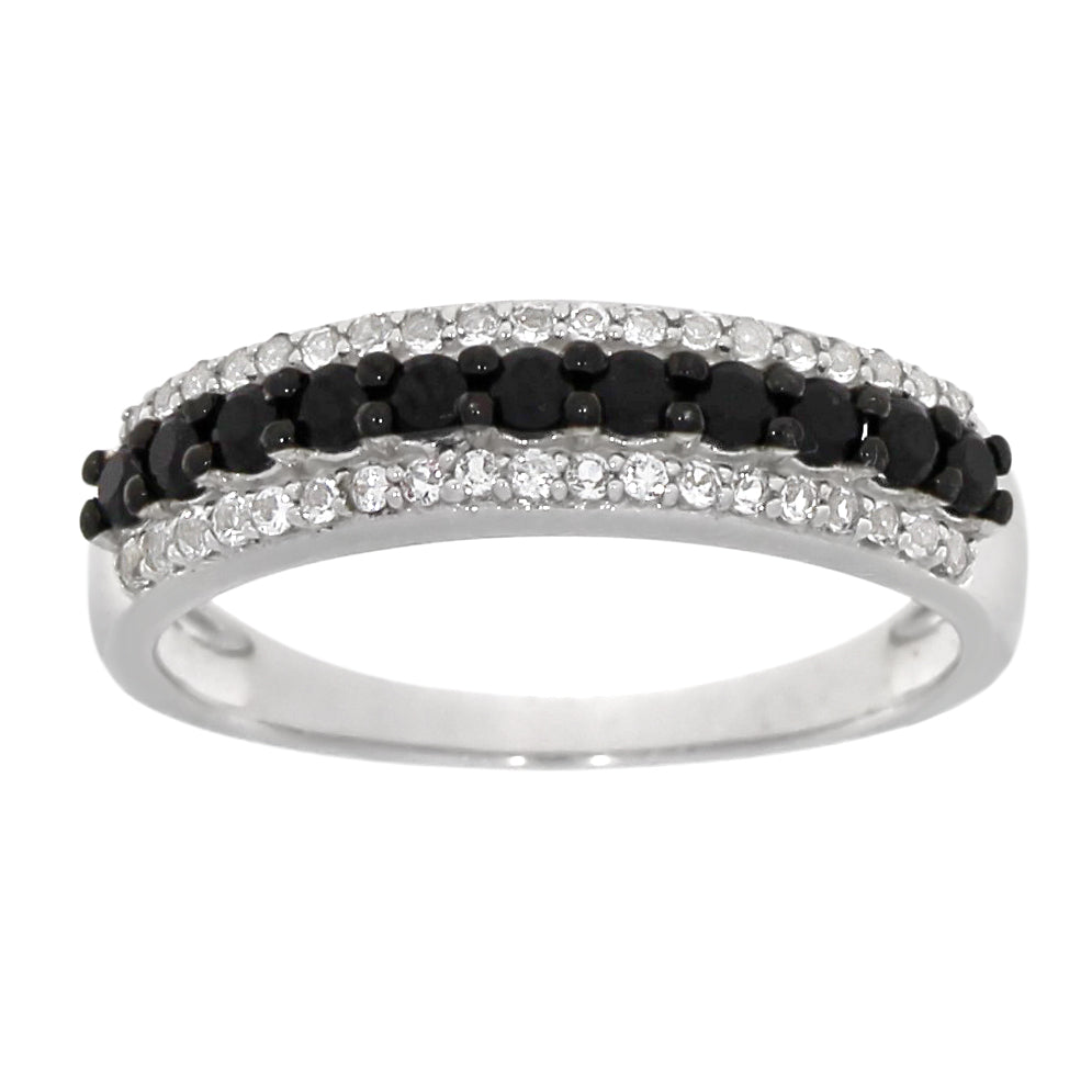 Ring i Hvitt Gull, 0.25ct Hvit Topas og 0.50ct Svarte Diamanter