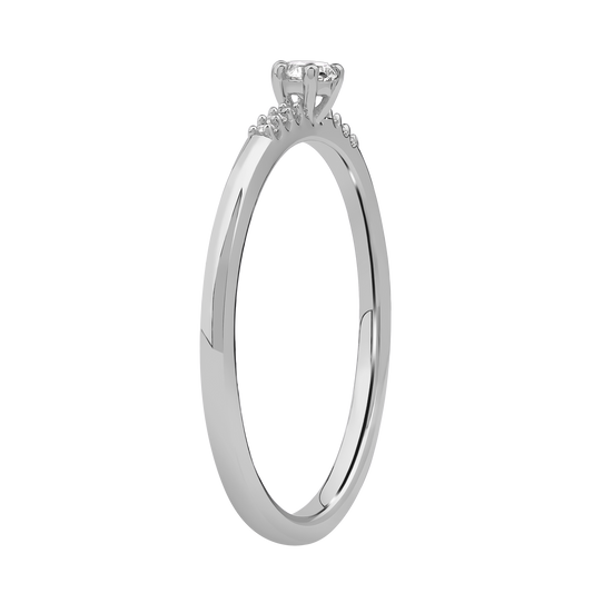 Lux diamantring i hvitt eller gult gull med diamanter på ringskinnen, 0,15ct