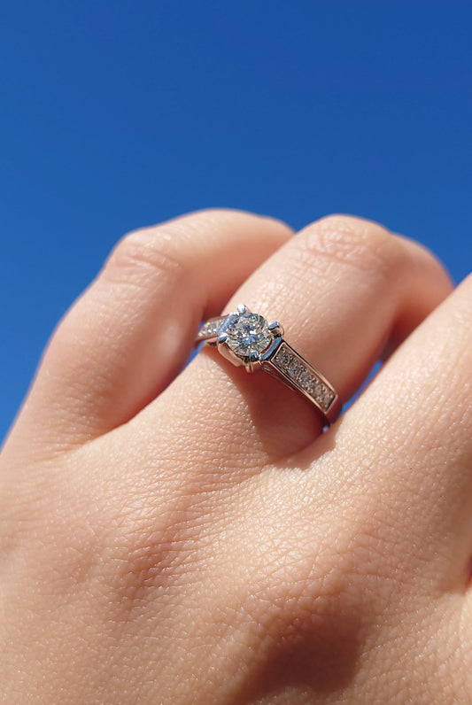 Diamantring i hvitt gull 0,80ct TWSI