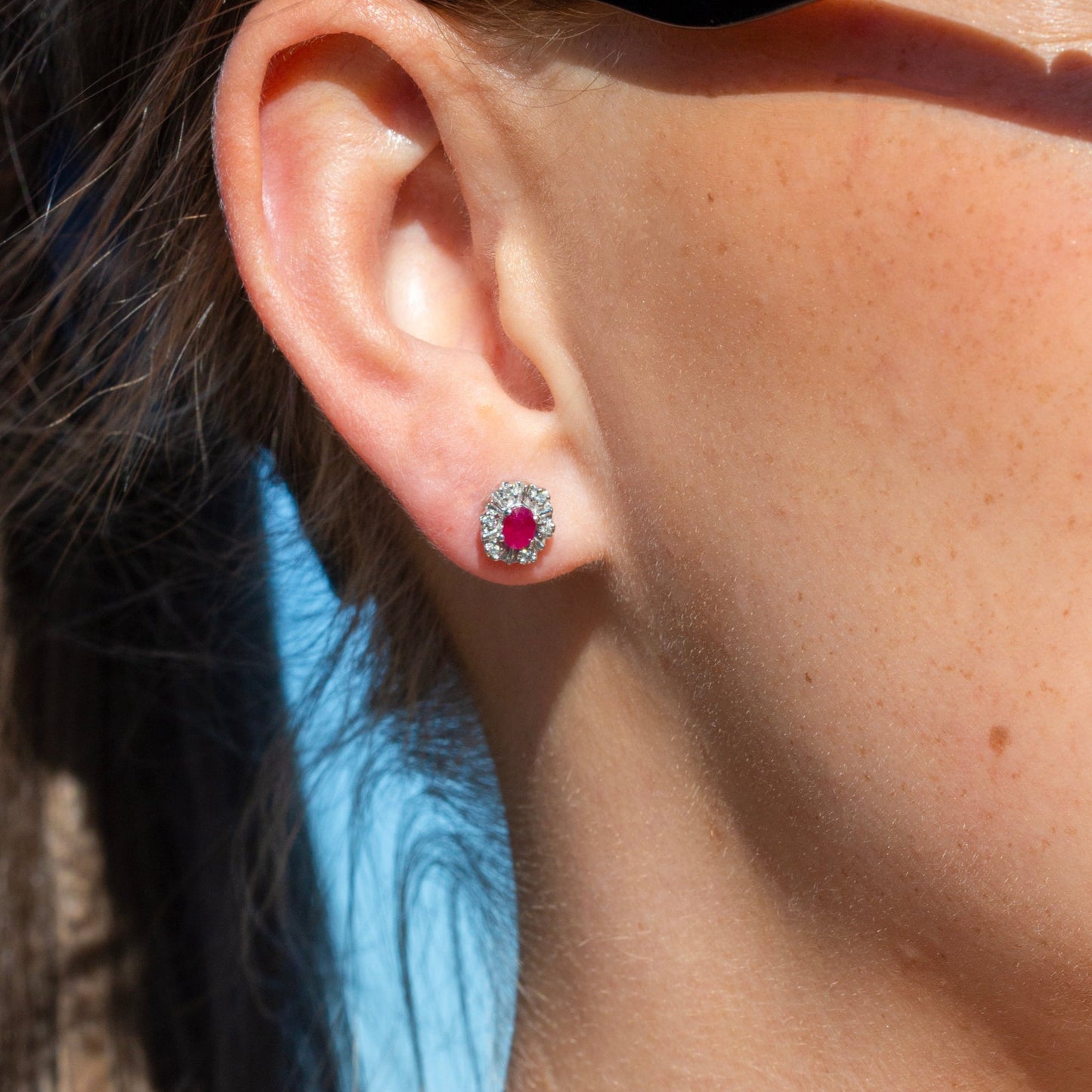 Diana Diamant øredobber med rubin 0,06ct TWSI