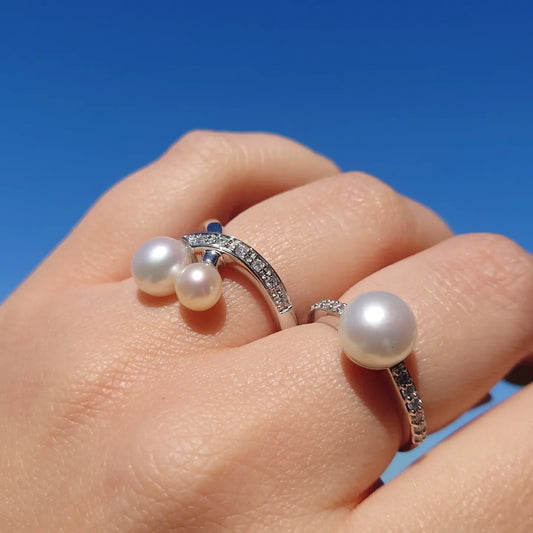 Perlering med diamant i hvitt gull, 6-7 mm, 0.10 CT TWSI