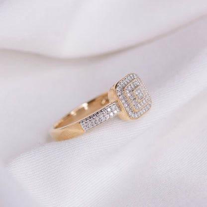 Diamantring i Gult/Hvitt Gull (585) med 0.18ct TW/SI Diamanter