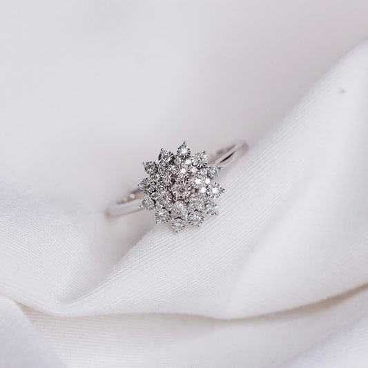 Diamantring i Gult eller Hvitt Gull (585) med 0.22ct TW/SI Diamanter