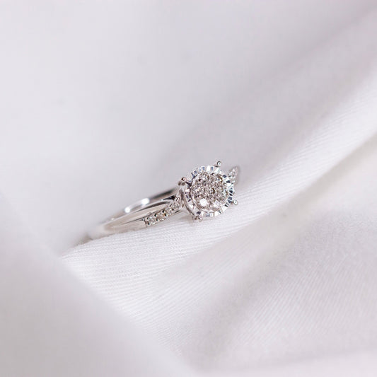 Diamantring i Hvitt/Gult Gull (585) med 0.15ct TW/SI Diamanter