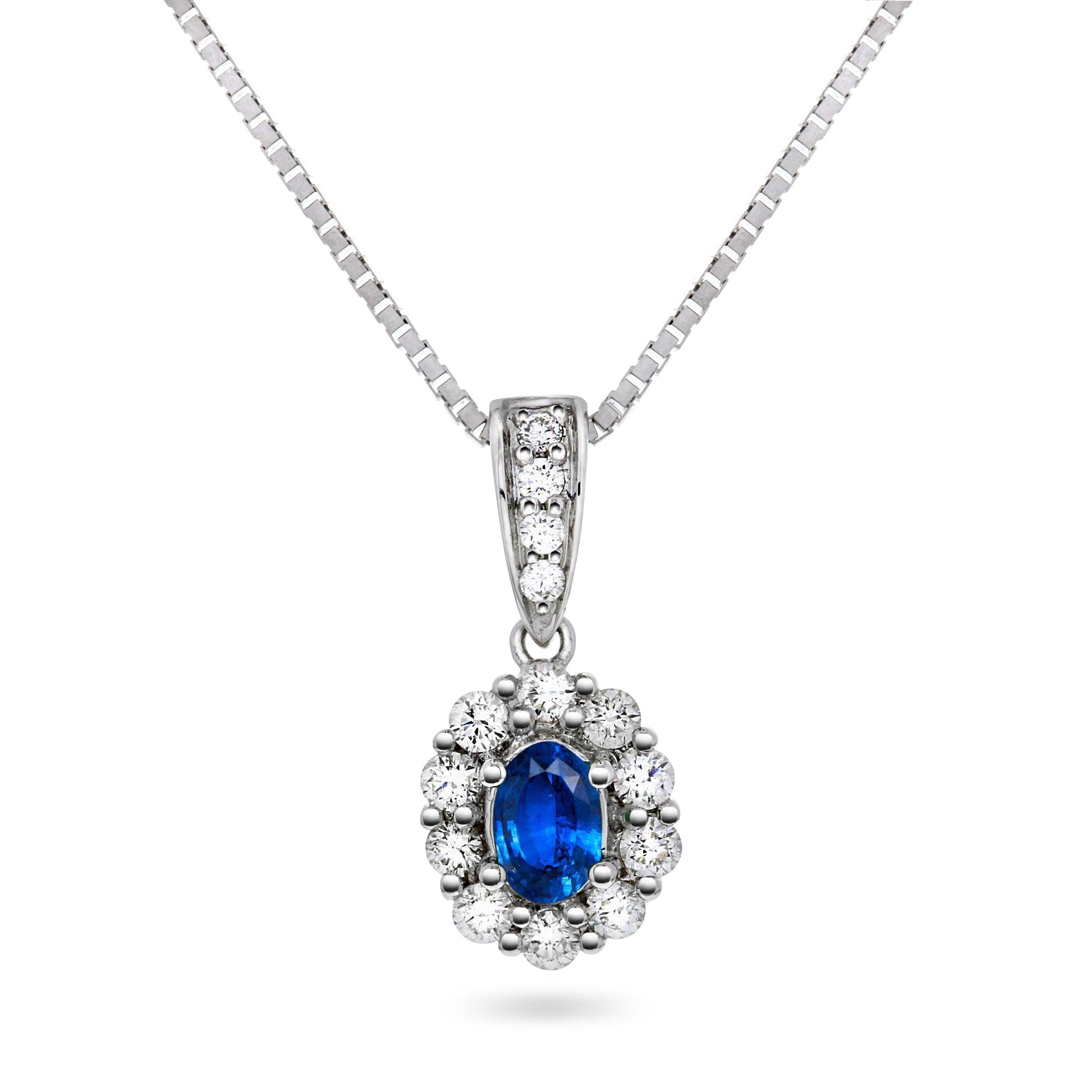 Diana Diamanthalssmykke med safir i hvitt gull, 0.50CT TWSI - Diamanthuset