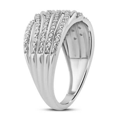Diamantring i Gult eller Hvitt Gull (585) med 0.15ct TW/SI Diamanter